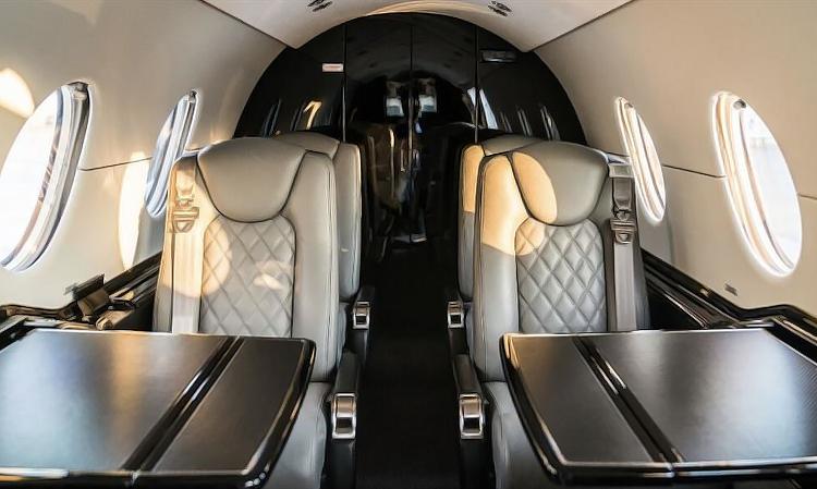 Hawker 400A
