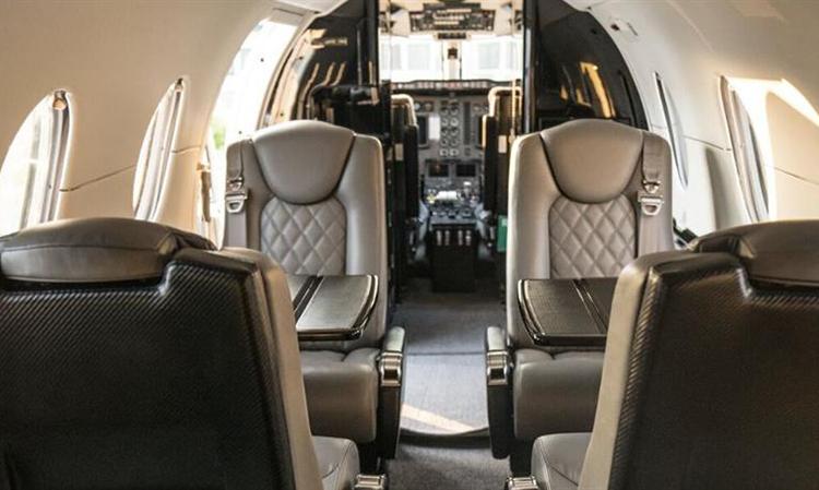 Hawker 400A