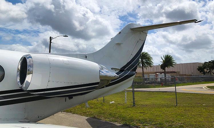 Hawker 400A