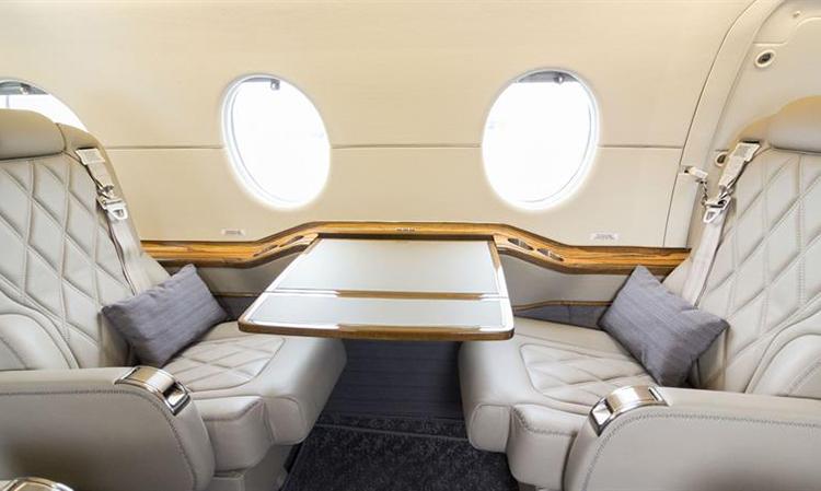 Hawker 400A