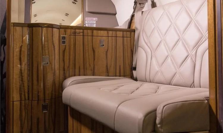 Hawker 400A