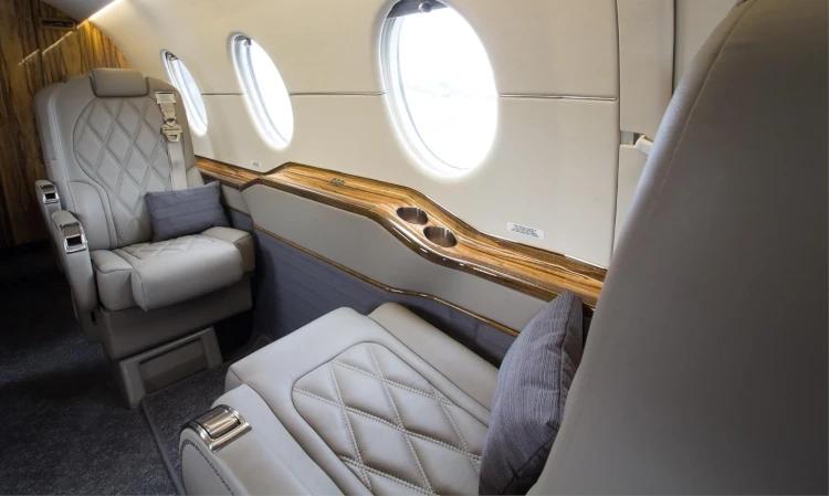 Hawker 400A