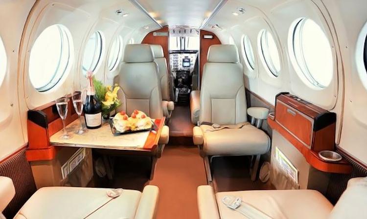 King Air A100