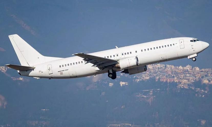 Boeing 737-500
