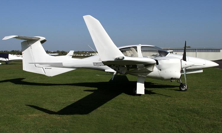 Diamond DA42