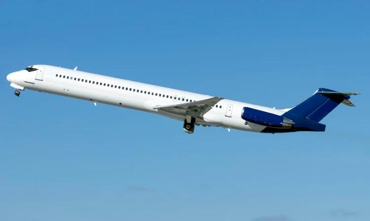 McDonnell Douglas MD-83