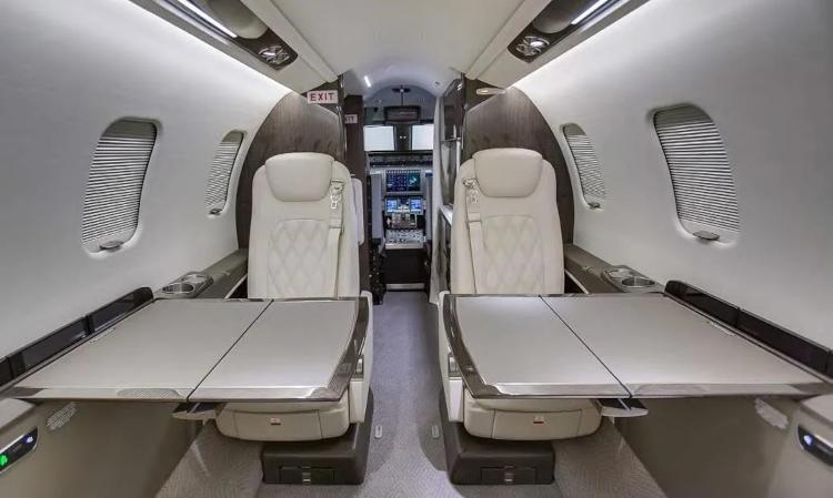 Learjet 75