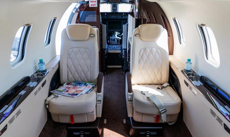 Learjet 75