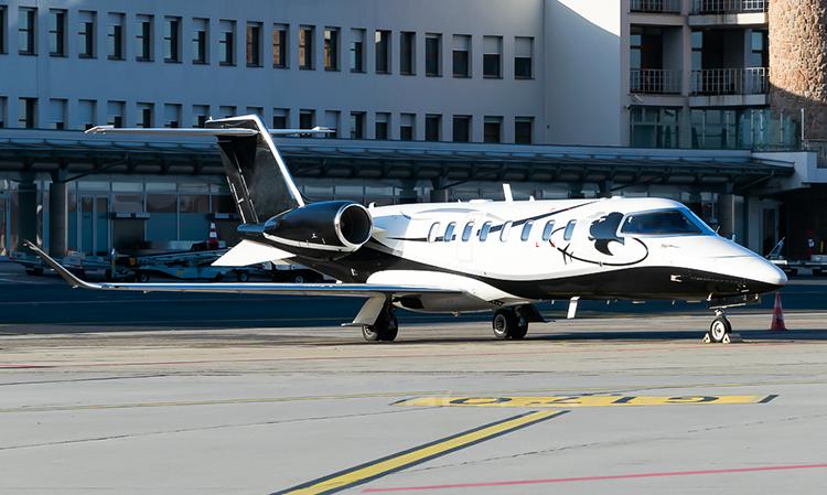 Learjet 75