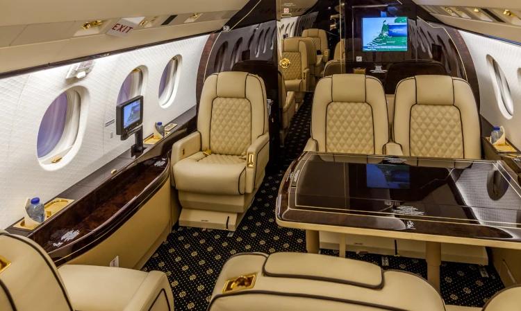 Falcon 2000LX 