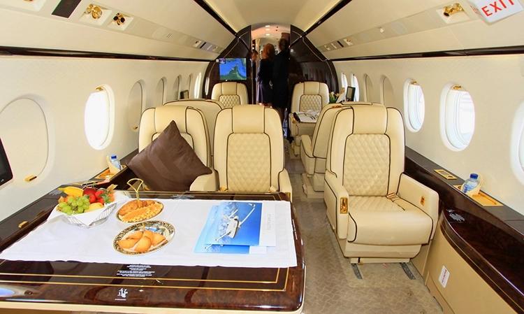 Falcon 2000LX 