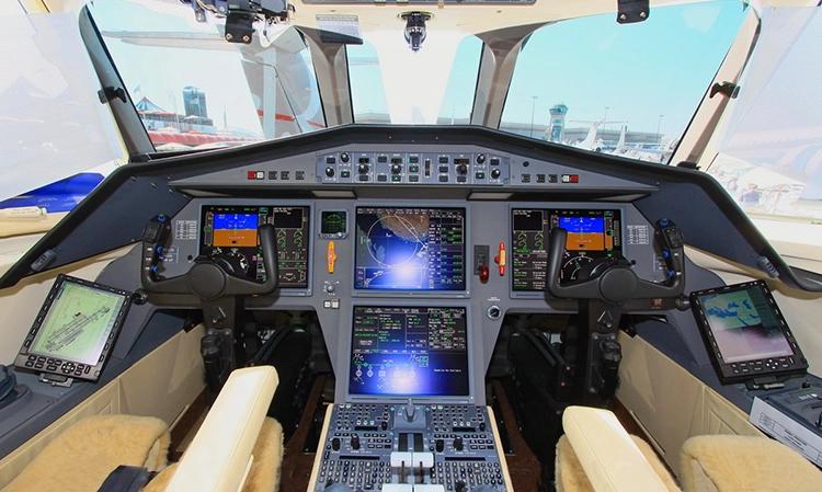 Falcon 2000LX 