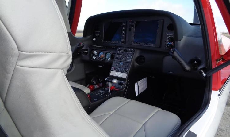 Cirrus SR22