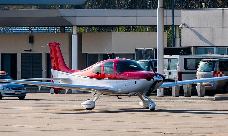 Cirrus SR22