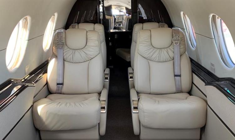 Hawker 400XP