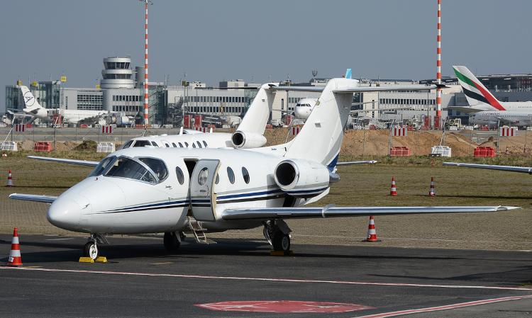 Hawker 400XP