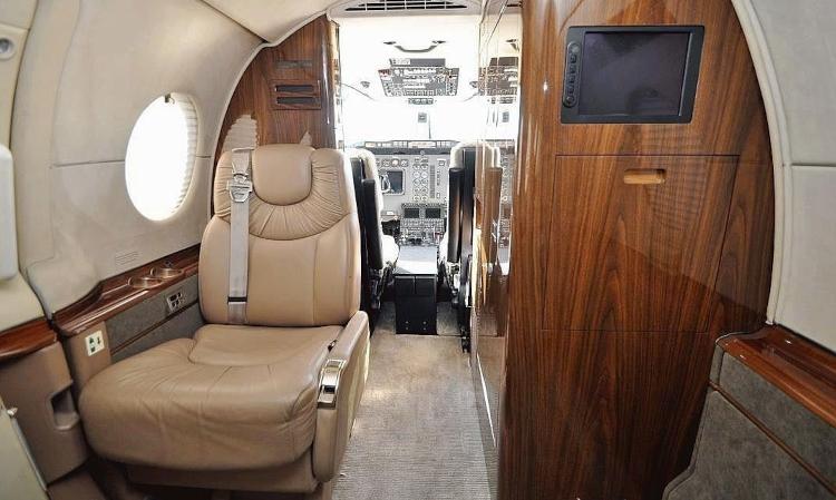 Hawker 400XP