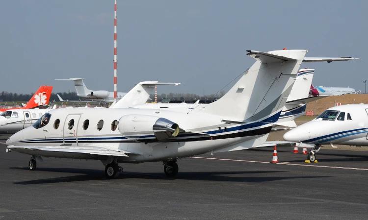 Hawker 400XP
