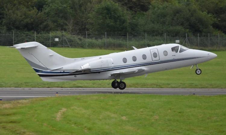 Hawker 400XP