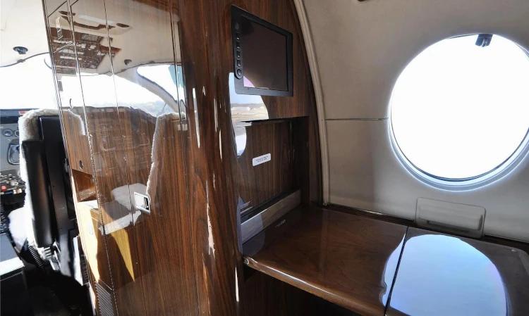 Hawker 400XP