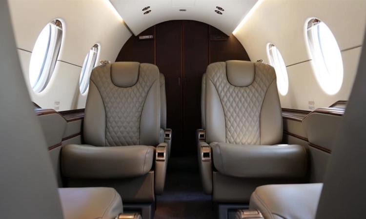 Hawker 400XP