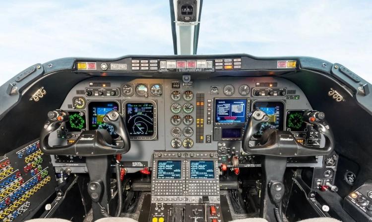 Hawker 400XP