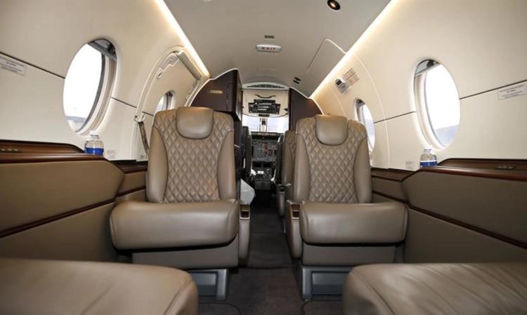 Hawker 400XP