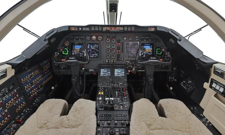 Hawker 400XP