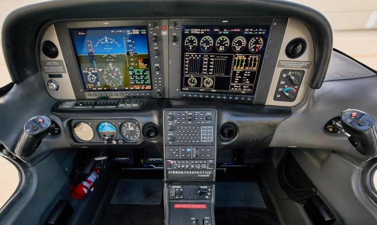 Cirrus SR22