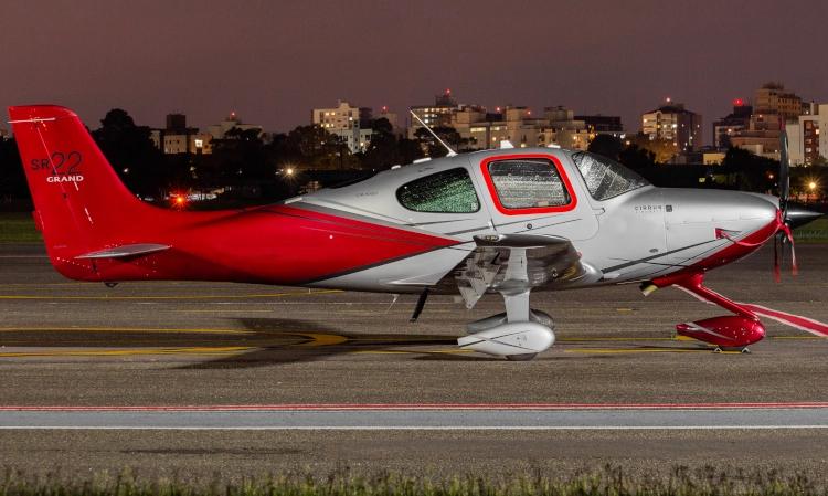Cirrus SR22