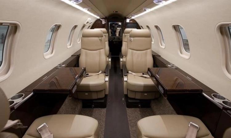 Learjet 75