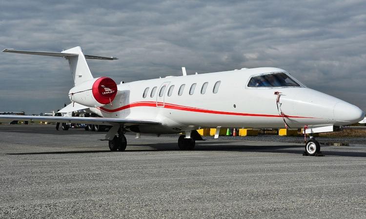Learjet 75