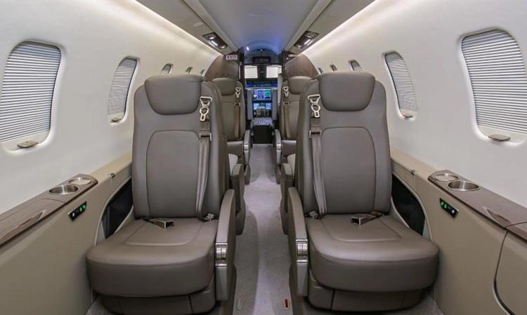 Learjet 75