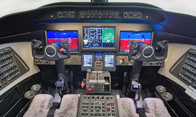 Learjet 75