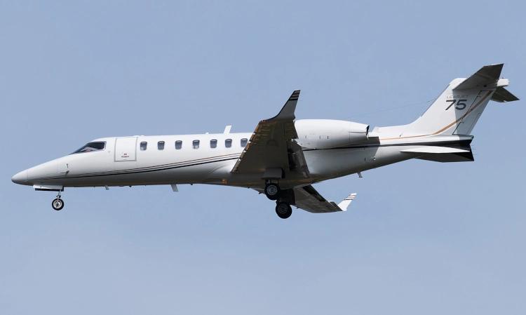 Learjet 75