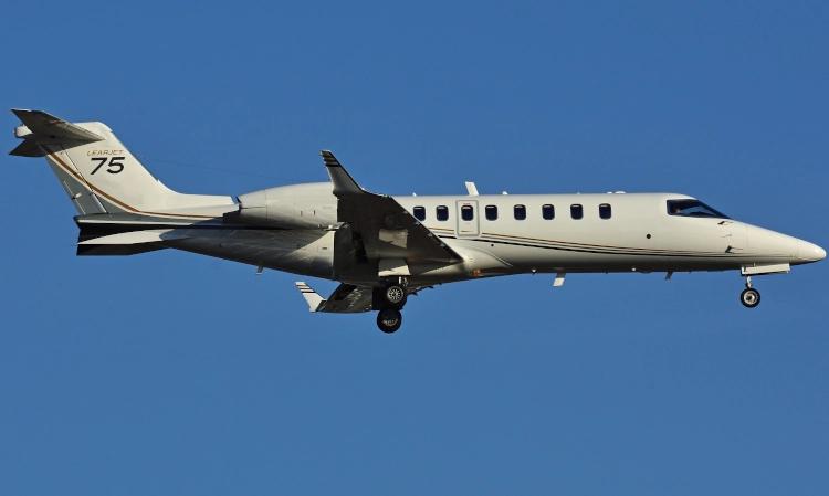 Learjet 75