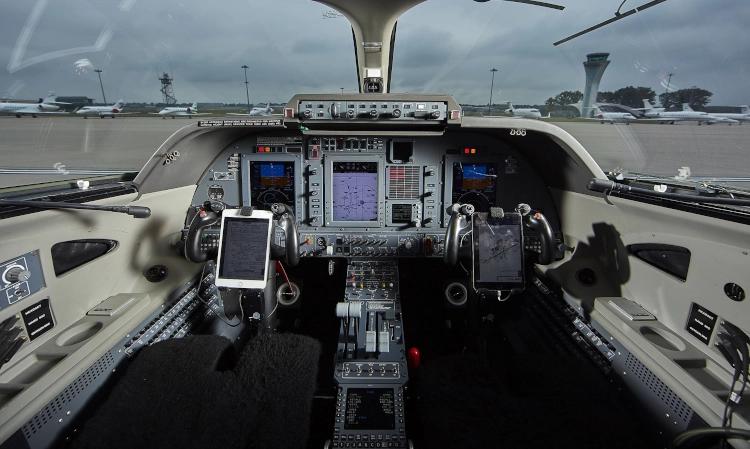 Piaggio P180 Avanti
