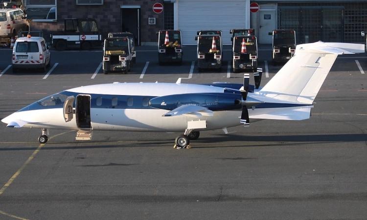 Piaggio P180 Avanti