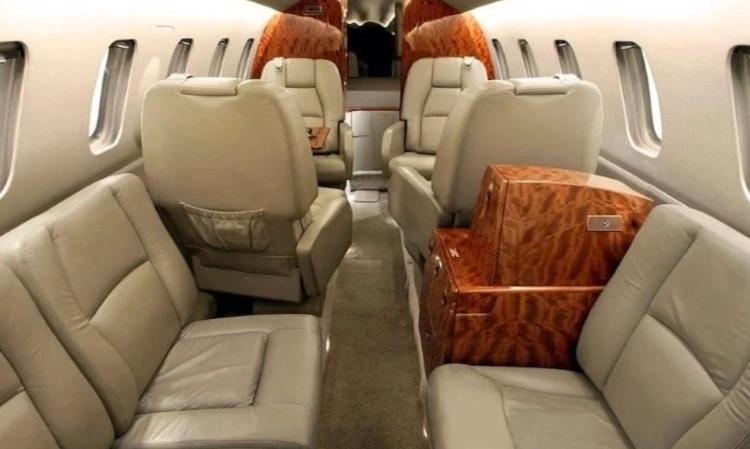 Piaggio P180 Avanti
