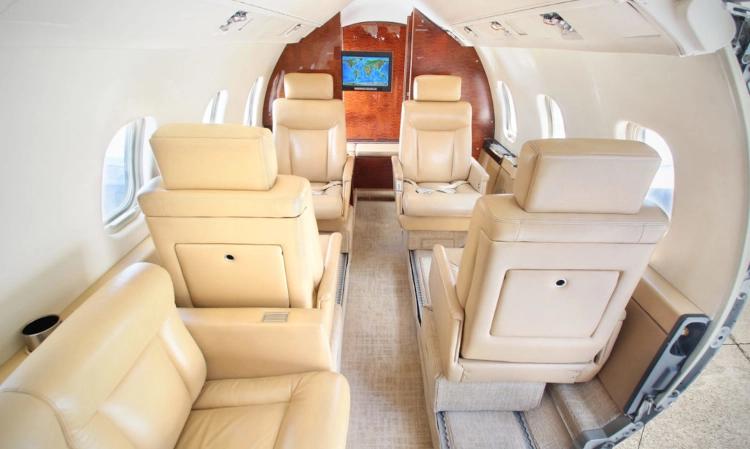 Learjet 55