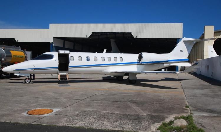 Learjet 75