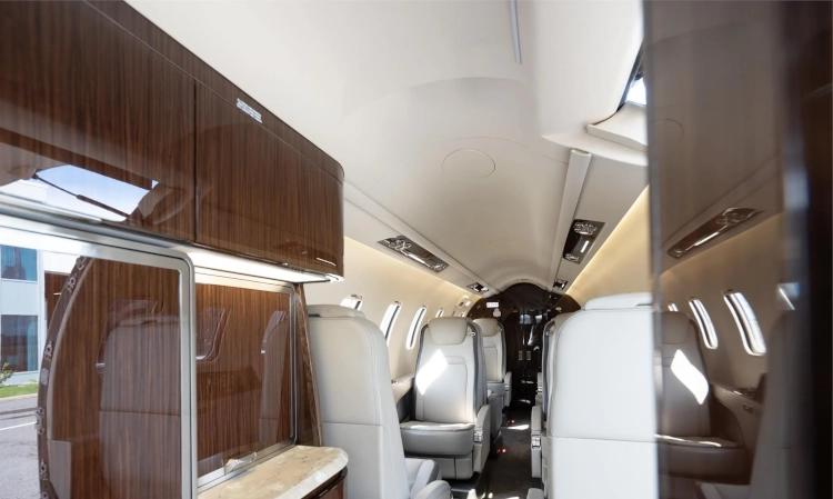 Learjet 75