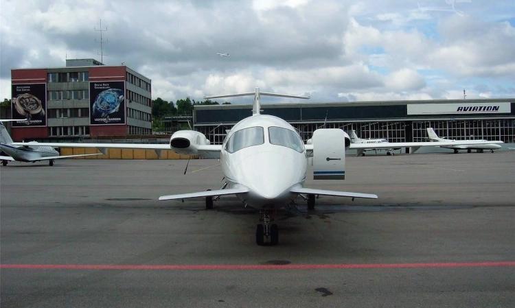 Piaggio Avanti II