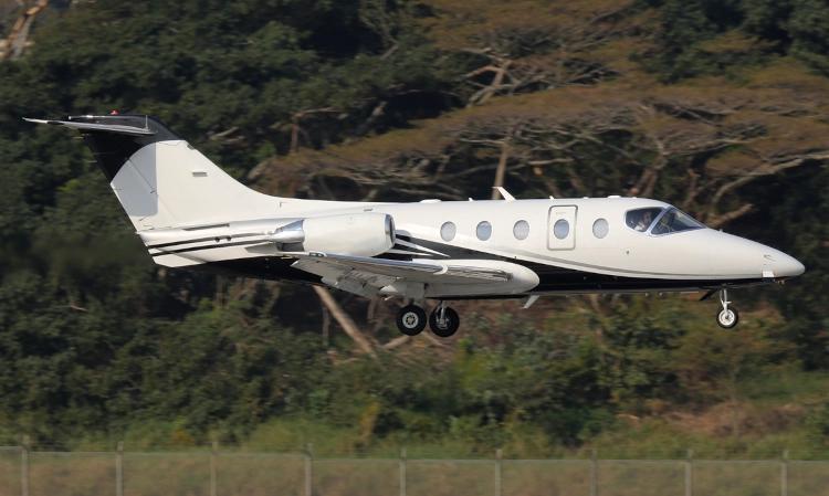 Hawker 400XP