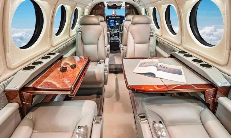 King Air 250