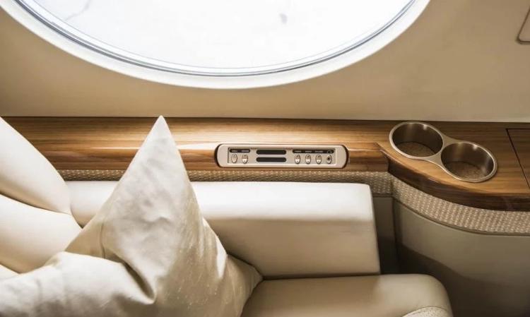 Gulfstream G550