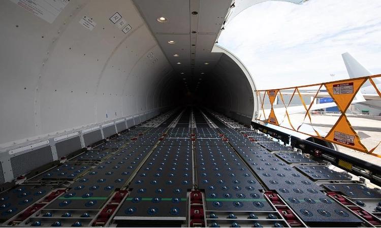 Boeing 737-800F
