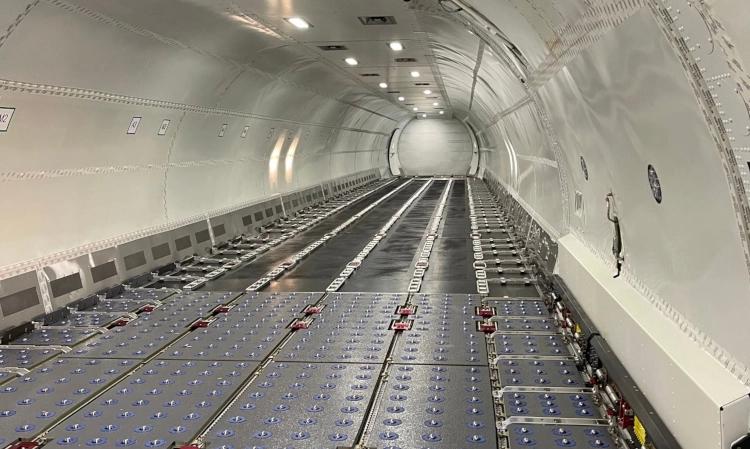 Boeing 737-800F