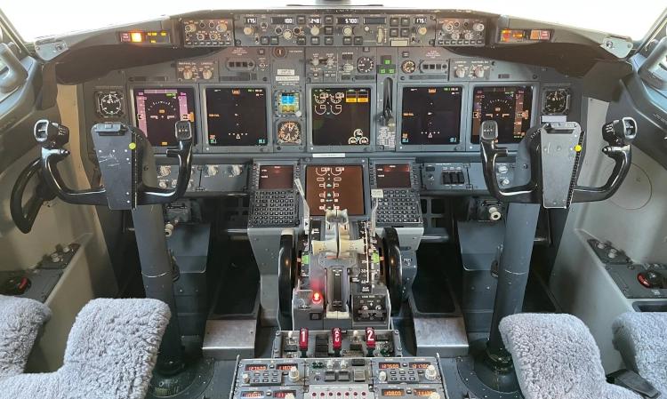 Boeing 737-800F
