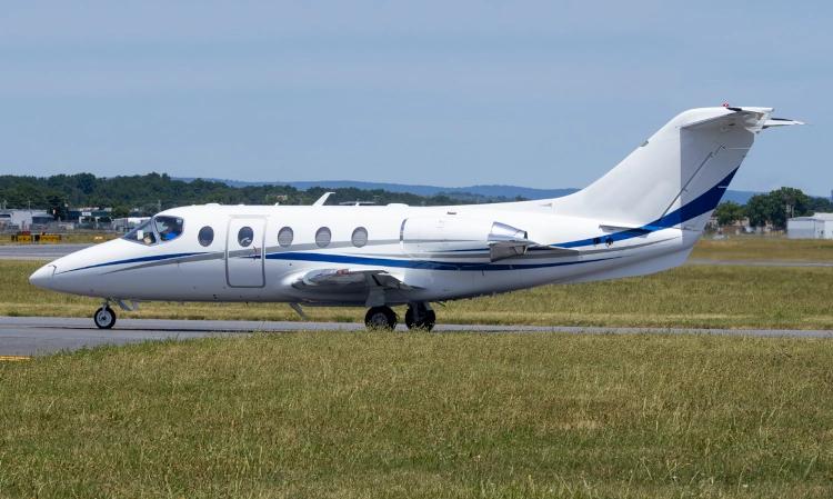 Hawker 400A